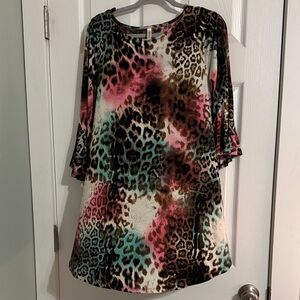 Emerald Multicolor Leopard-Print Tunic Top - Pink, Teal & Brown